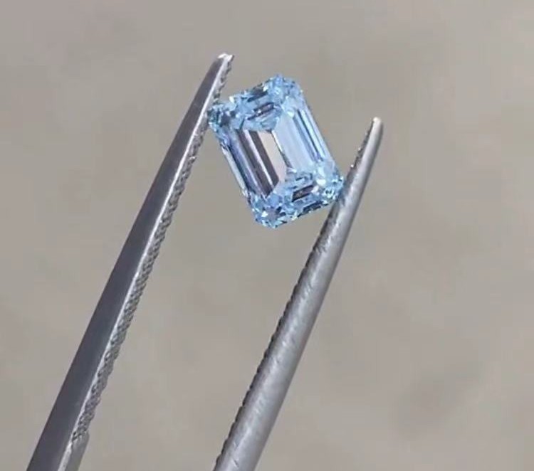 Emerald Cut VS2 Lab Grown Blue CVD Diamonds 1ct Jewelry Decorations