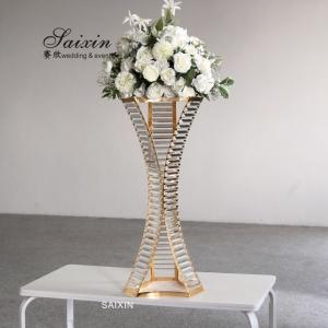 Wholesale ZT-538G 2022 New Flower metal gold triangle crystal decor flower stand support decor from china suppliers