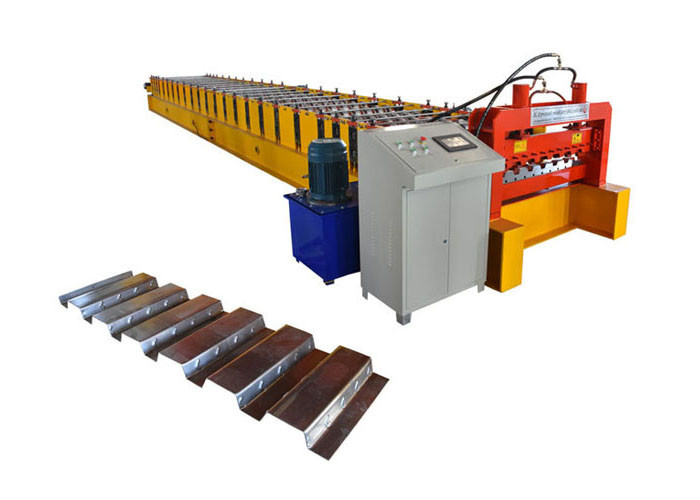Galvanized Steel Deck Forming Machine , Floor Tiles Manufacturing Machines Chain Size 2 Inch