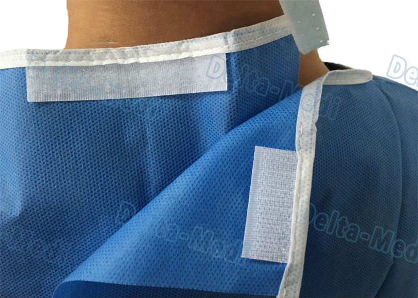 Blue Disposable Surgical Gown , SMS Surgeon Gown With Hand Towels