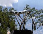 Polished Stainless Steel Sculpture , Modern Style Outdoor Metal Sculpture