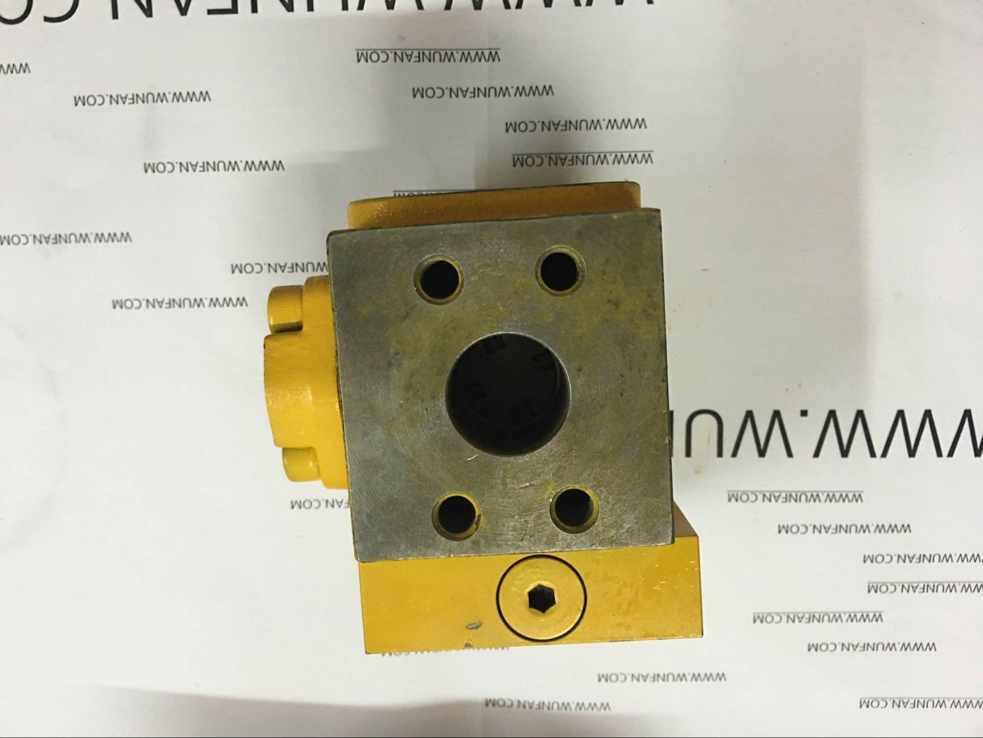 new komatsu excavator parts for PC200-6 hydraulic pump part relief valve assy 702-21-09147