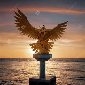 Wholesale Golden Large Brass Falcon Sculpture Hand Forging Brass Eagle Statue from china suppliers