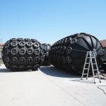 Berth Dock 50kPa Floating Pneumatic Fenders For Ships ISO17357 PIANC2002
