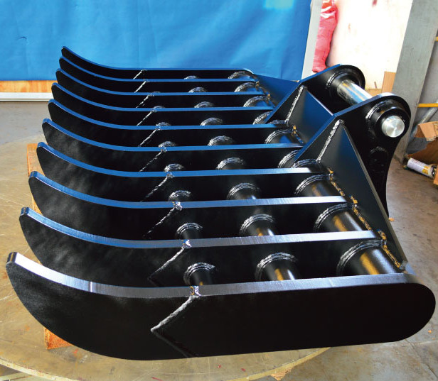 Our powerful Excavator Brush Rake makes it easy to remove brush and debris from any job site.