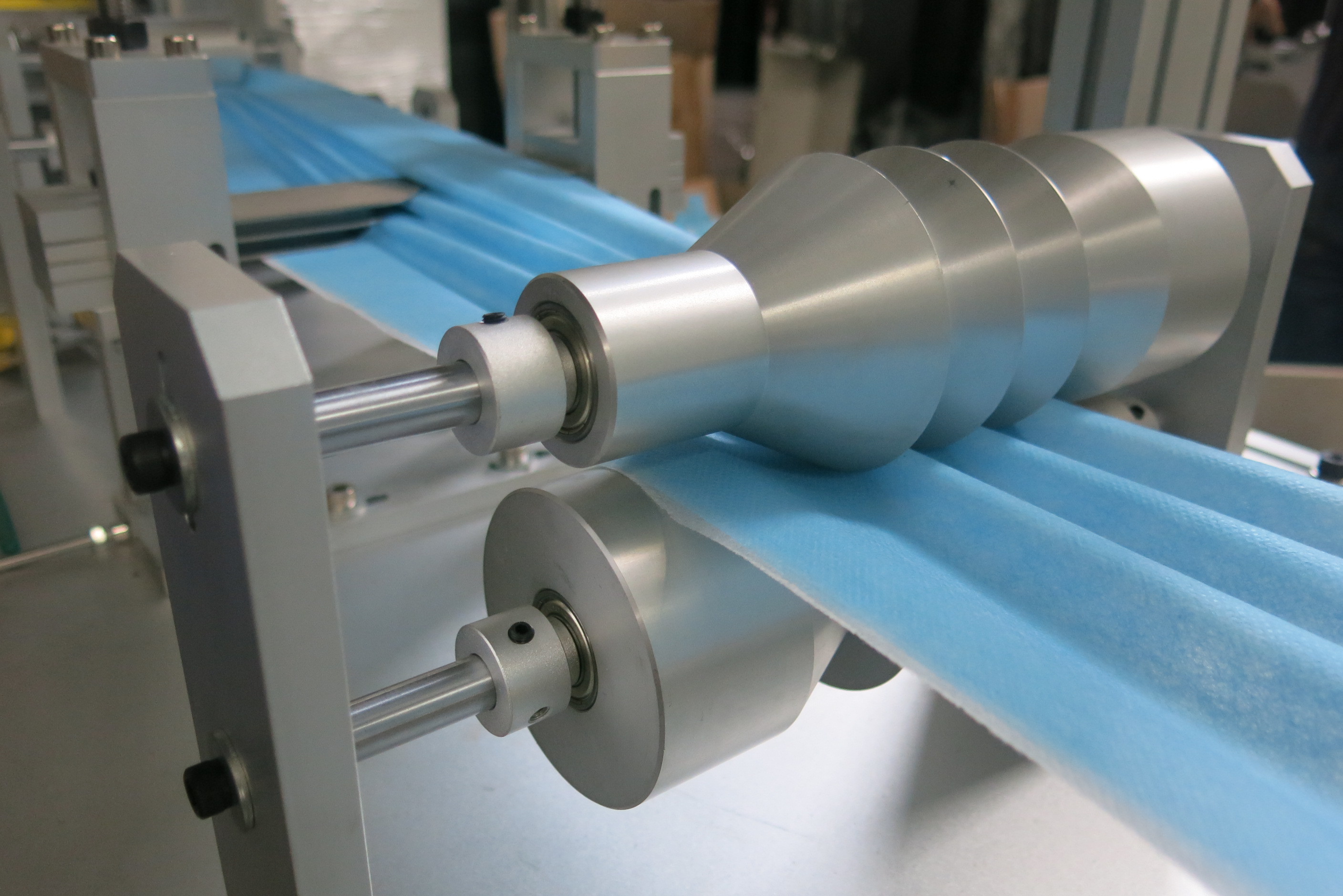 3 Ply Fully Automatic Non Woven Mask Making Machine