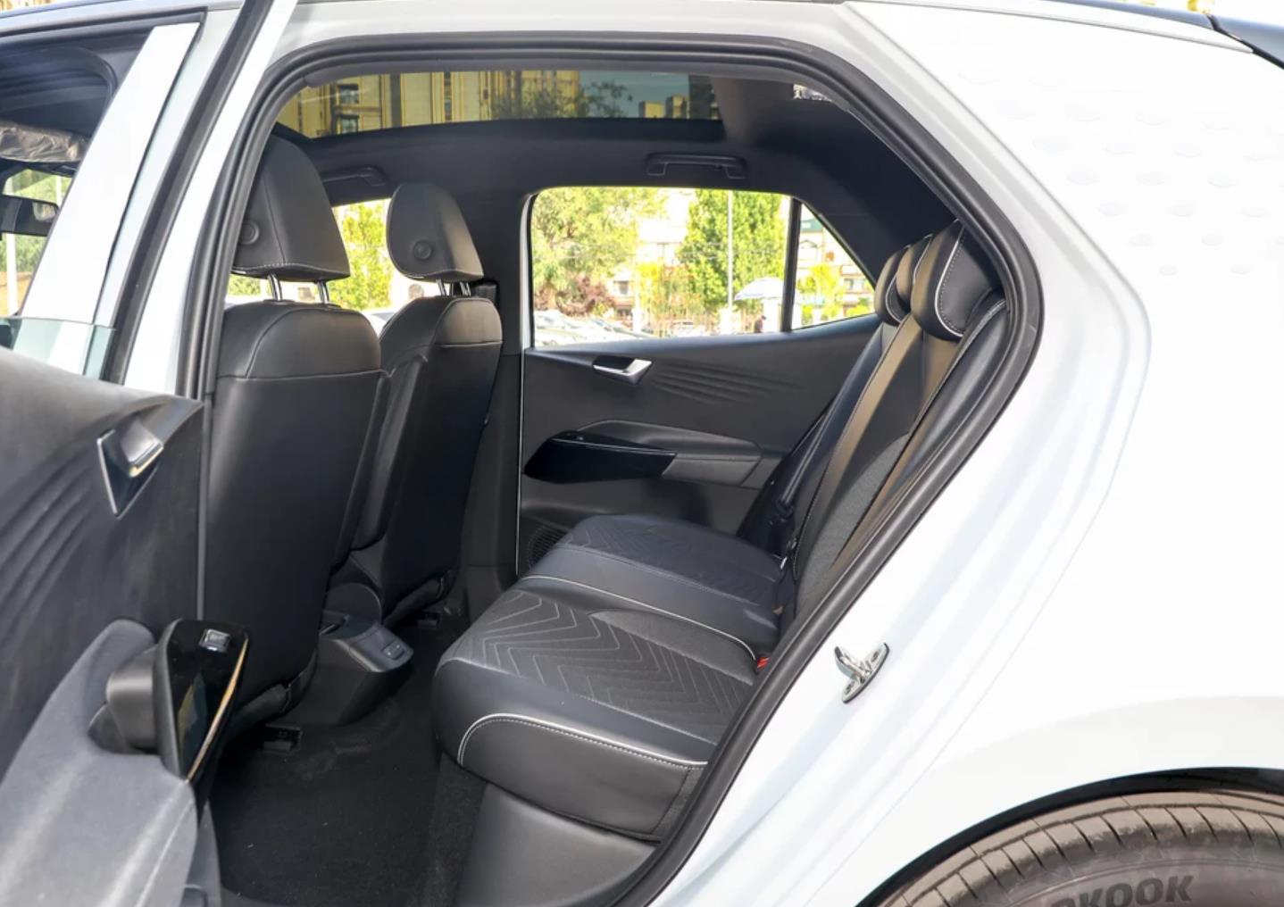 In stock VW ID3 ID4, the cheapest white, gray, green and red in China