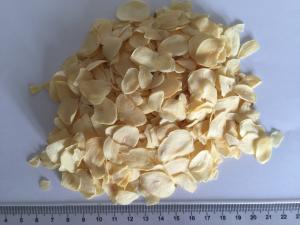Wholesale Eco Friendly Dried Garlic Pods Dehydrated Garlic Chips No Foreign Odours from china suppliers
