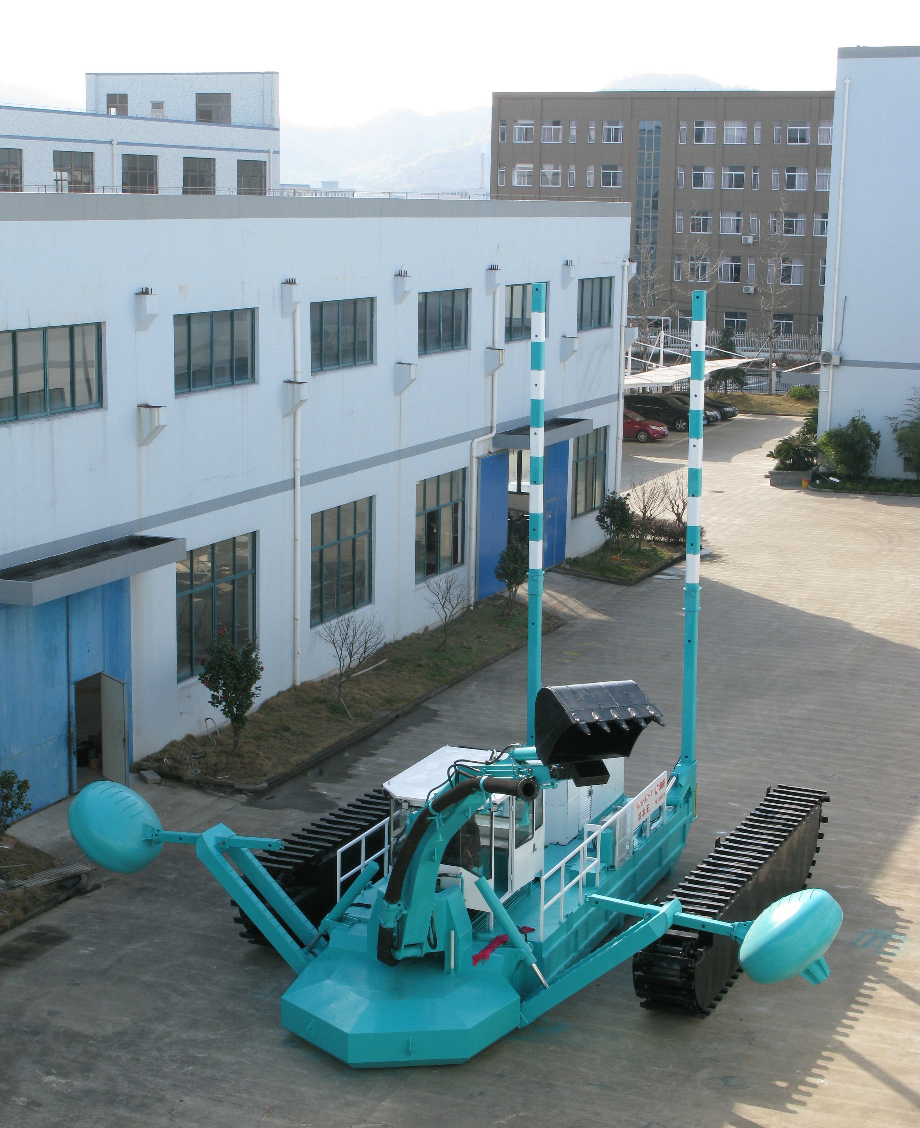 Cutter Suction Backhoe Amphibious Dredger Multipurpose 2200r/Min