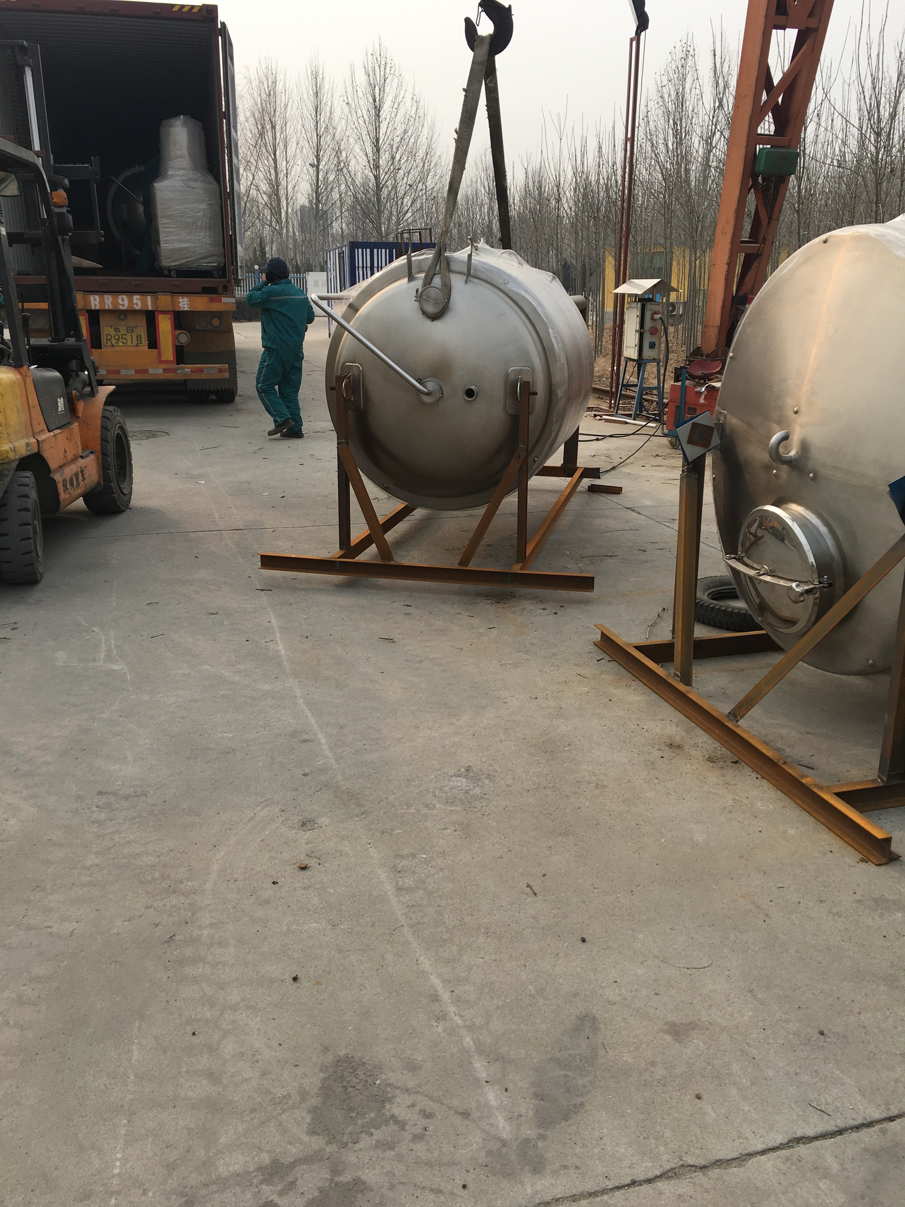 Vertical Jacketed Fermentation Tank Bright Beer Conical Beer Fermenter 3000L