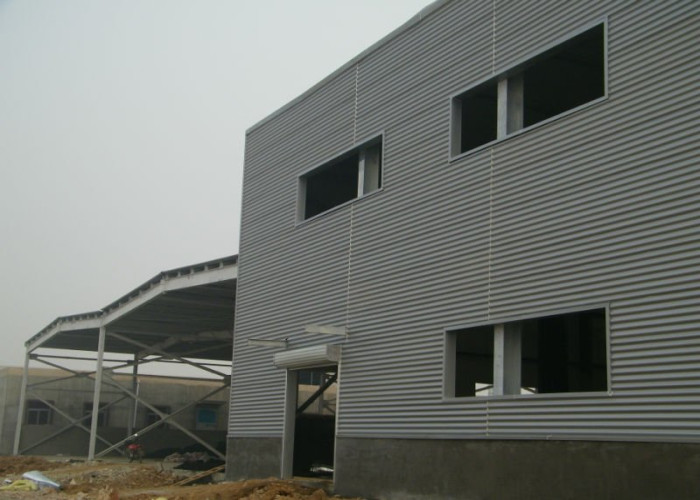 PU Panel EPS Roof H Shaped Q235b Steel Structure Workshop