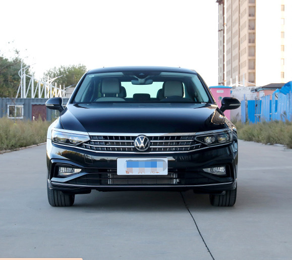 Volkswagen Magotan 2023 2 million commemorative edition 330TSI DSG Flagship model