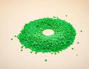 Wholesale Green RPET Granules With Melting Point 235-260℃ IV0.50-1.1 from china suppliers