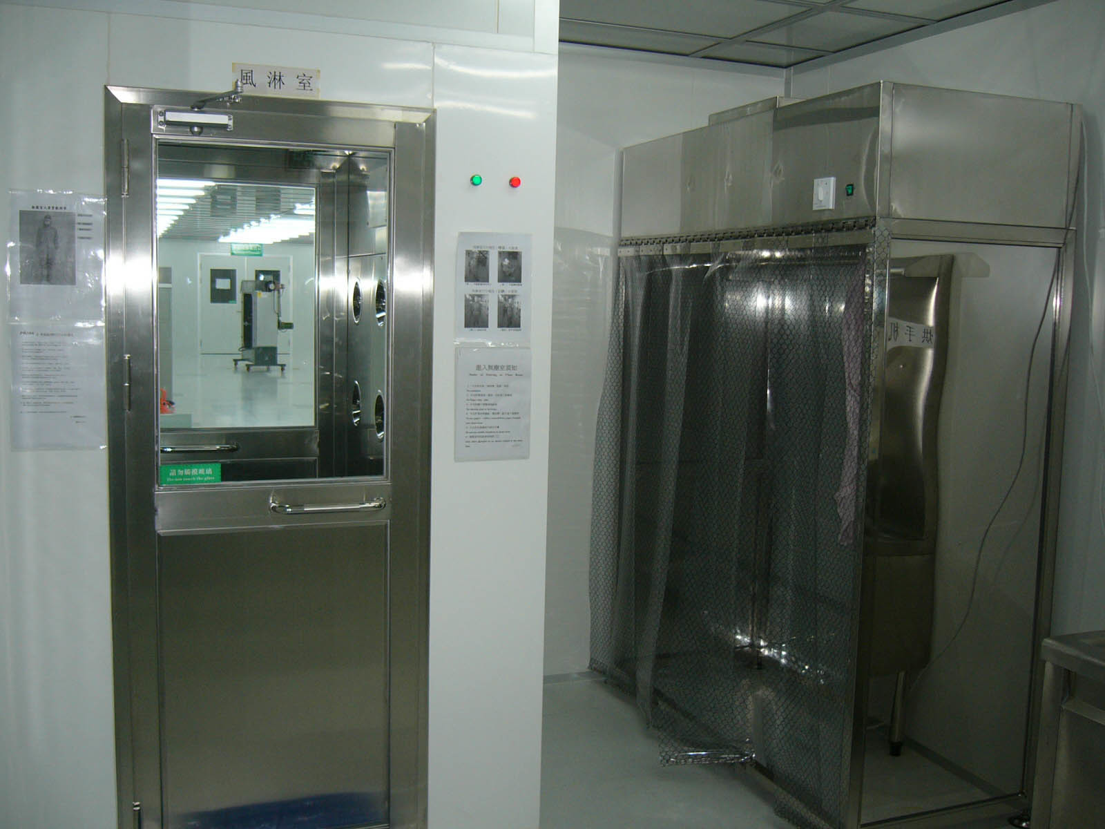 Outside Spray Coating Inside Stainless Steel Air Shower For 1-2 Person