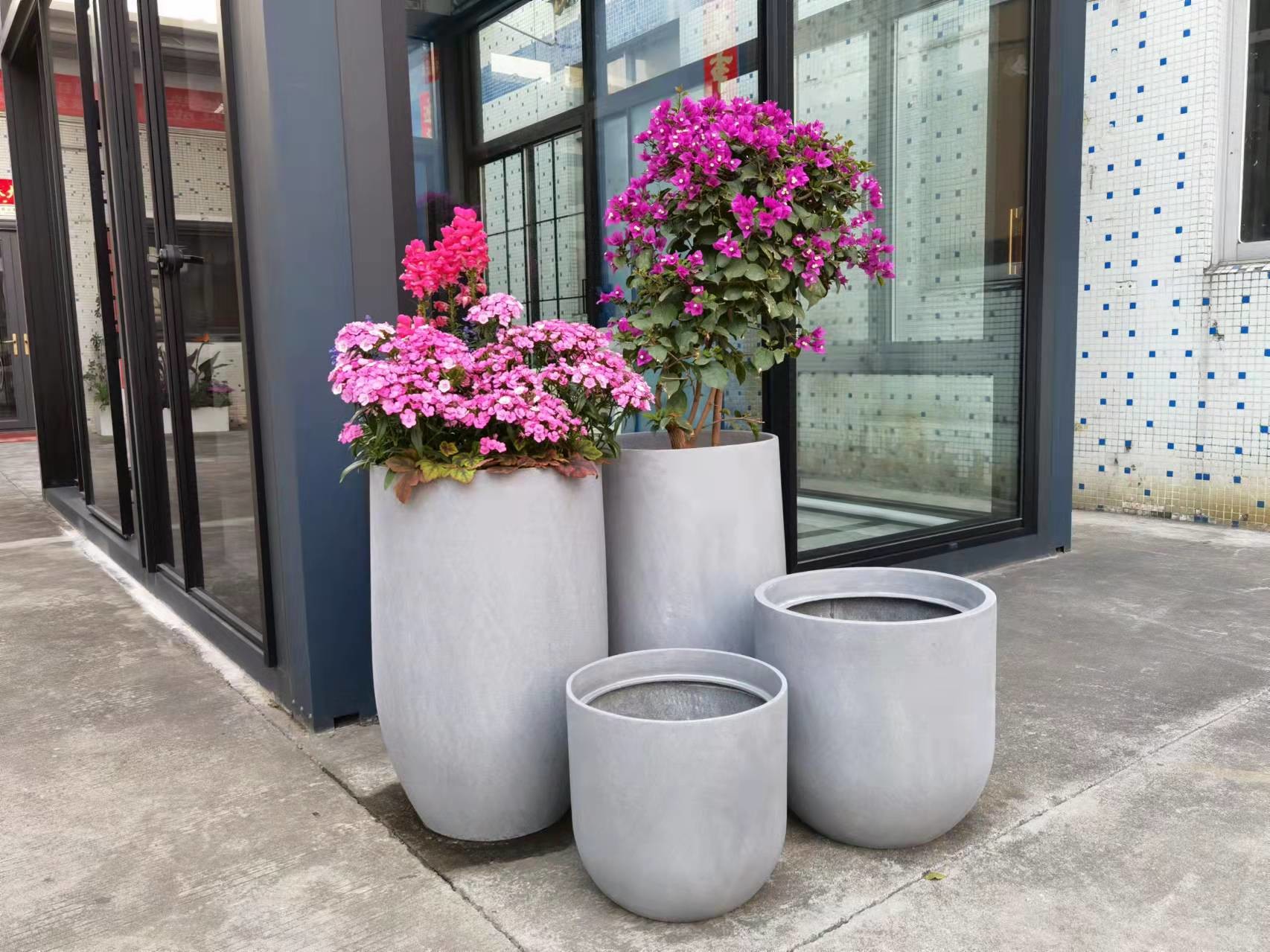 Round Shape Fiberglass Flower Pots GRP Planter Box for Hotel Outdoor Indoor