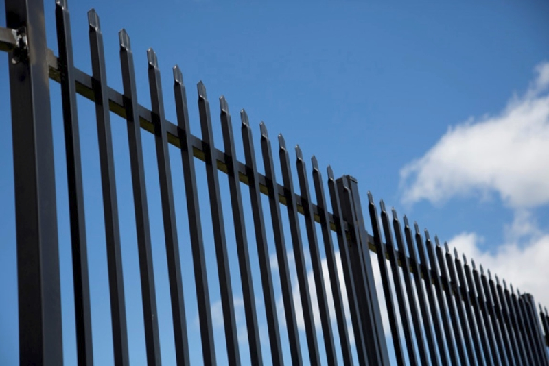 Steel Picket Fence China Supplier