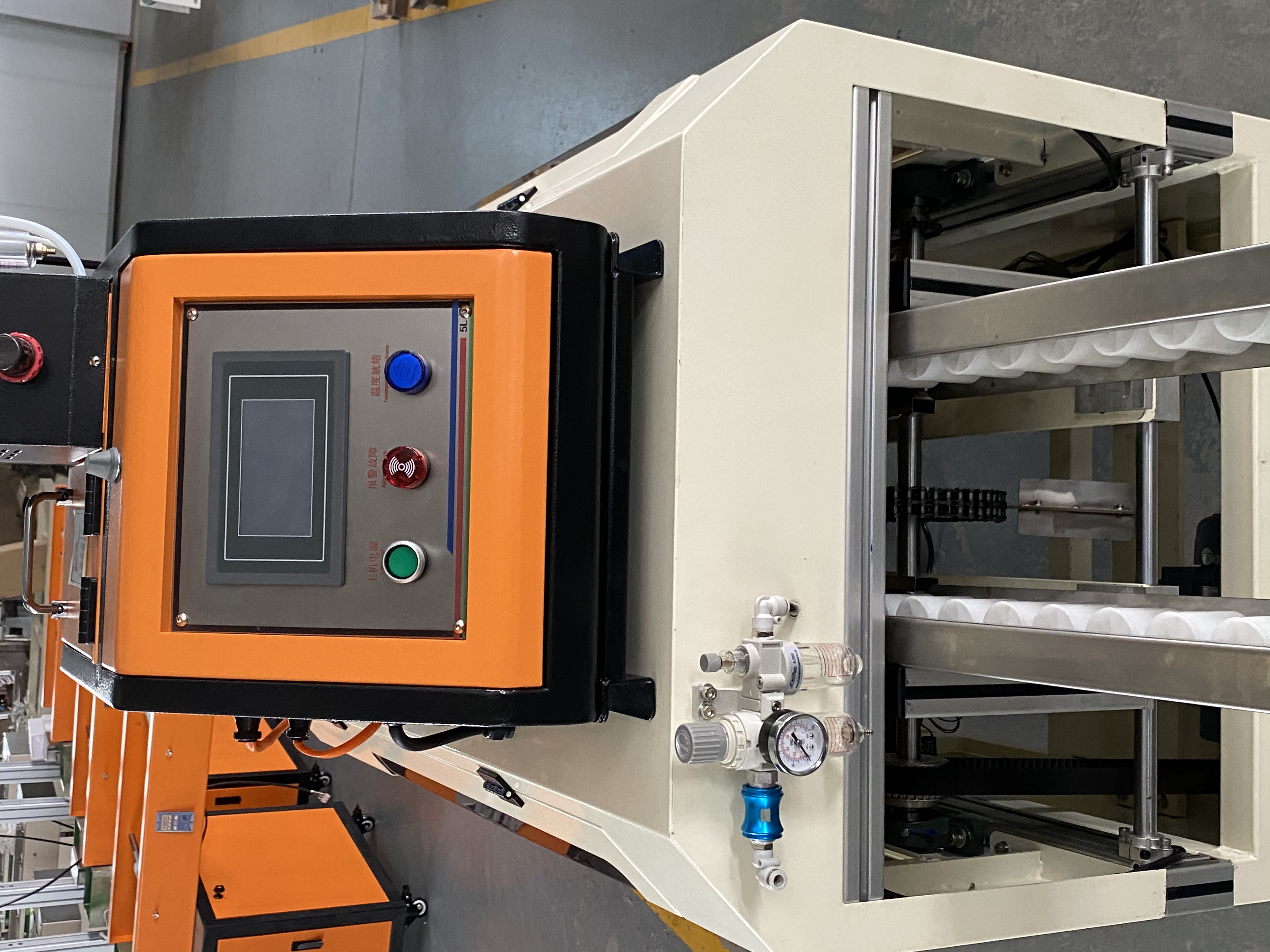 Semi Automatic Box Sealing Packing Machine 100 box/min Adjust Height And Width