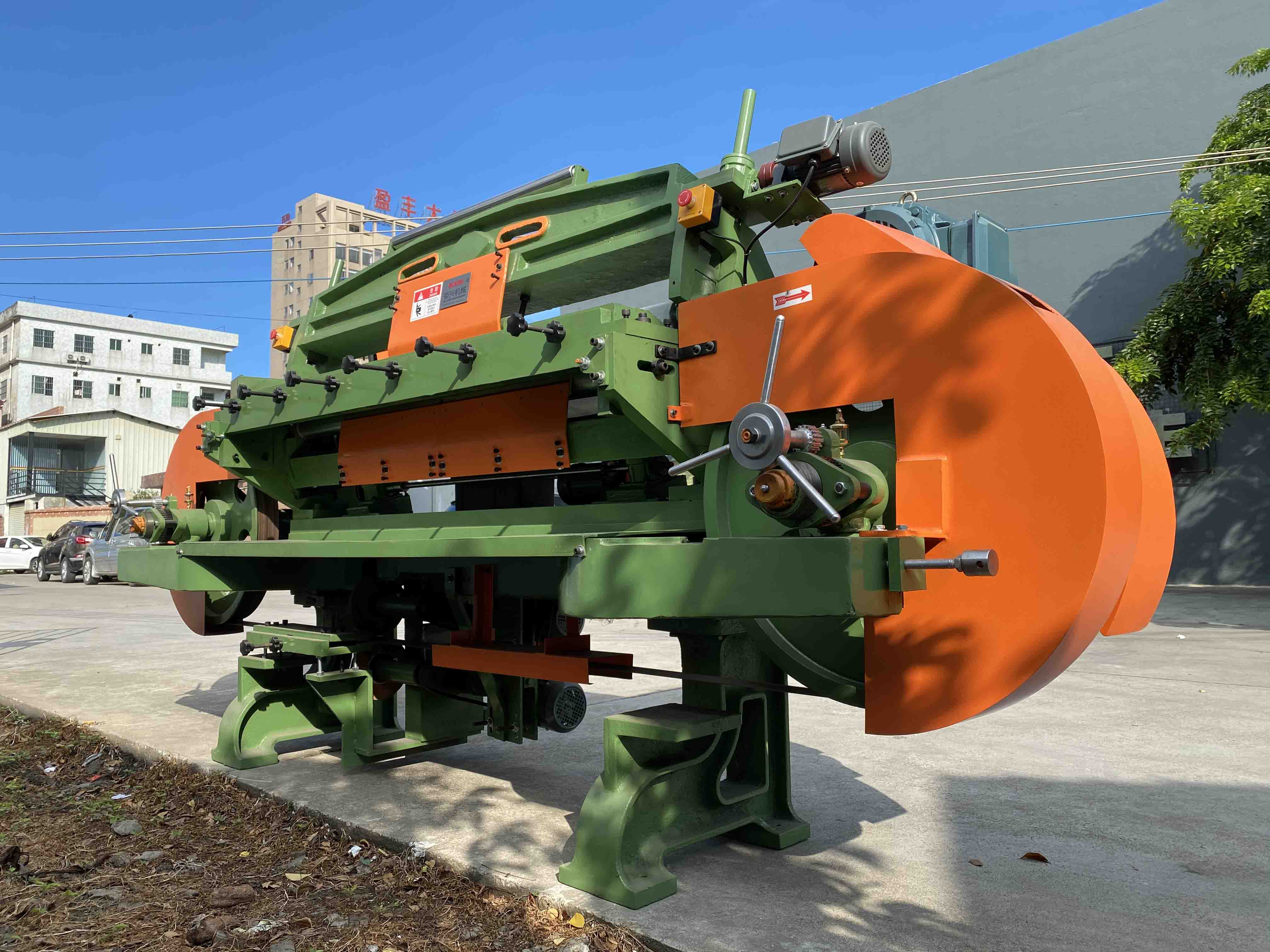 900 mm Automatic EPE EVA XPE CR EPDM Polyethylene Foam Rubber Splitting Machine 4 kW