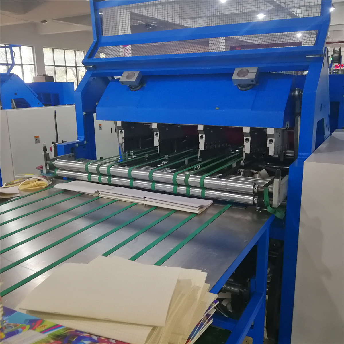 Automatic Steel Pin Wire Stitching Notebook Machine Perfect for Customer Requirements