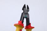 194mm 60CrV Durable Industrial Insolated Tools Side Cutting Pliers