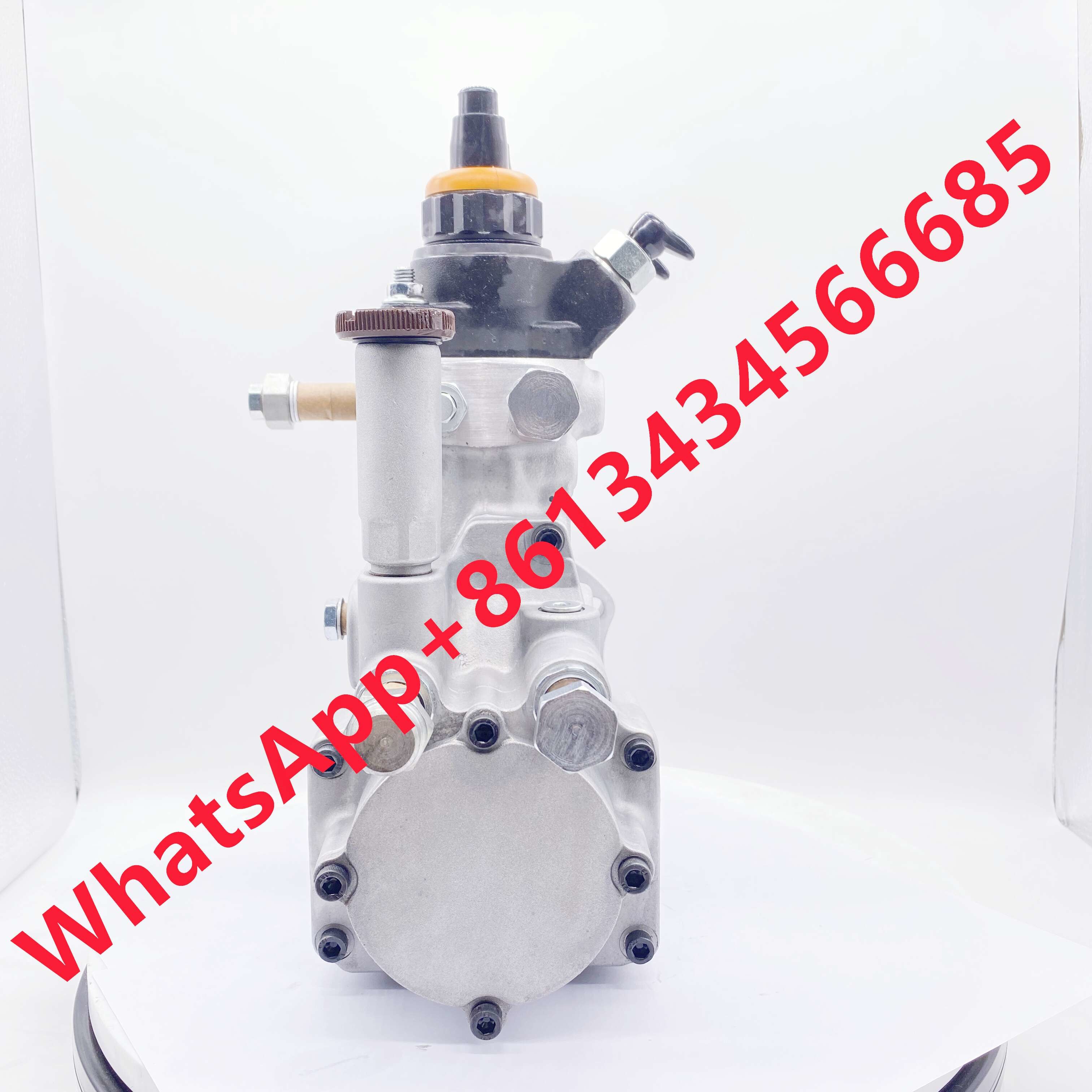 SAA6D140E-3 Fuel Injection Pump 6218-71-1111 For Komatsu D275A PC650-8 PC750 PC800