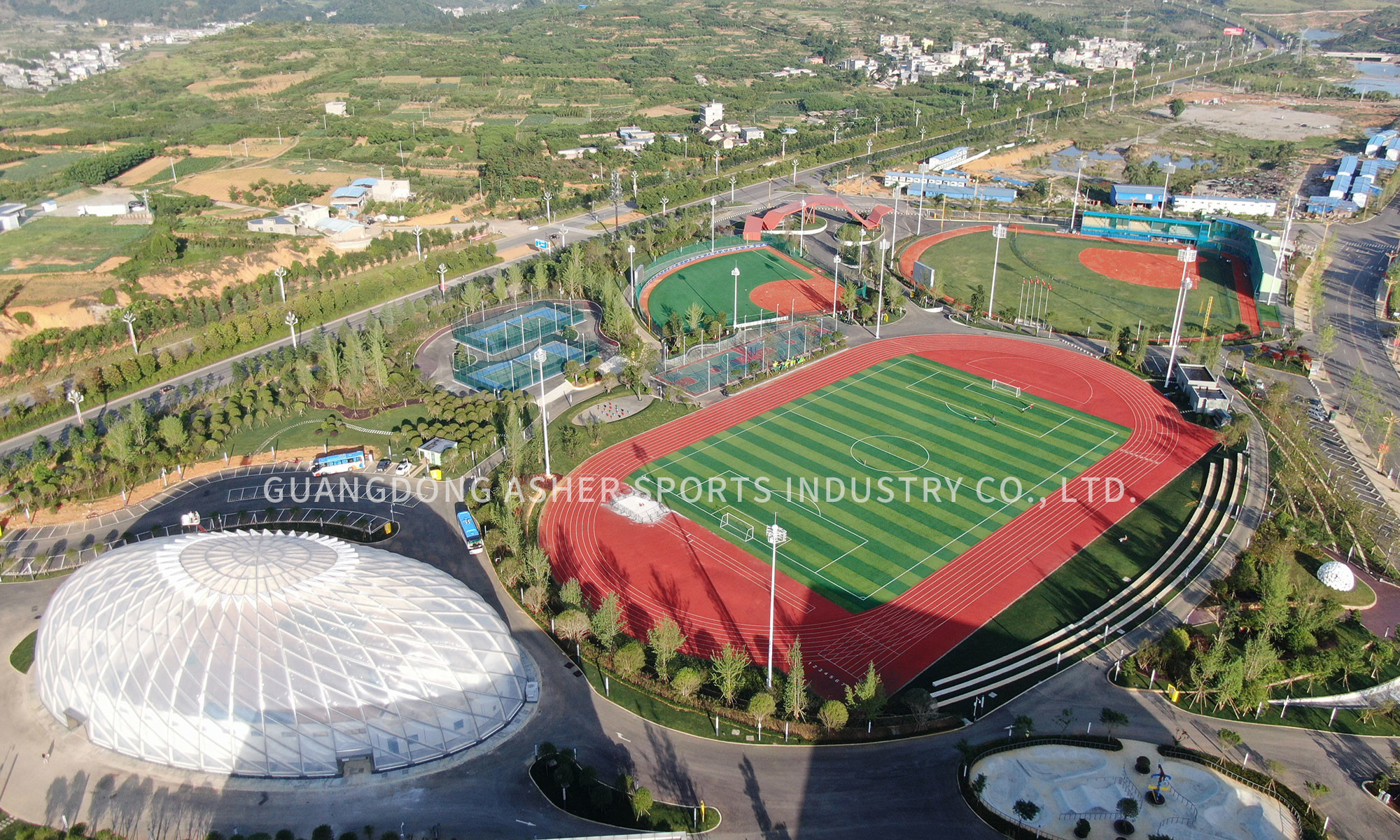 Outdoor IAAF Running Track Material Non Toxic EPDM Material Customized Color