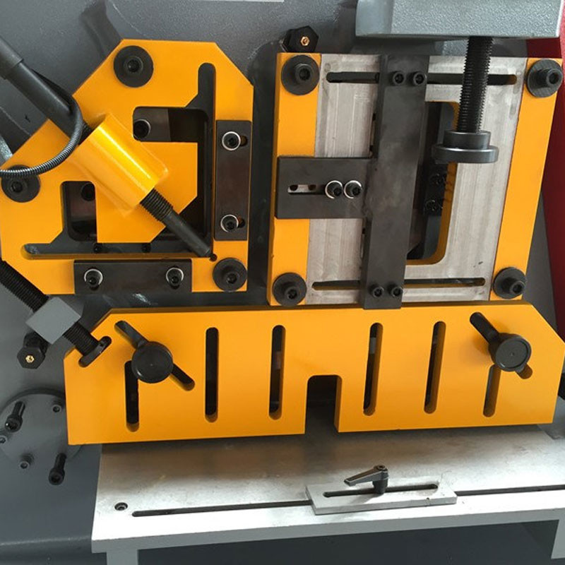 Q35Y Hydraulic Ironworker Machine , 7.5kw Multi Function Punching Shearing Machine