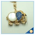 Novelty Rhinestone Crystal Lovely Animal Elephant Shape Pandent Metal Key Chain