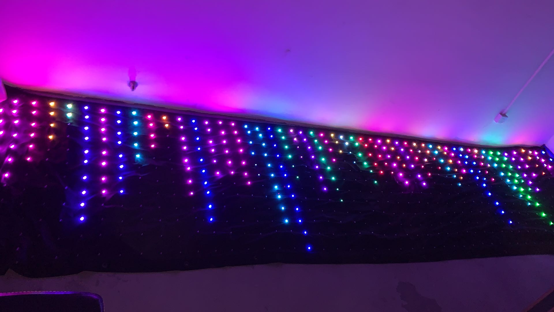 Flexible LED Mesh Video Curtain Display P18 for Resolution Display