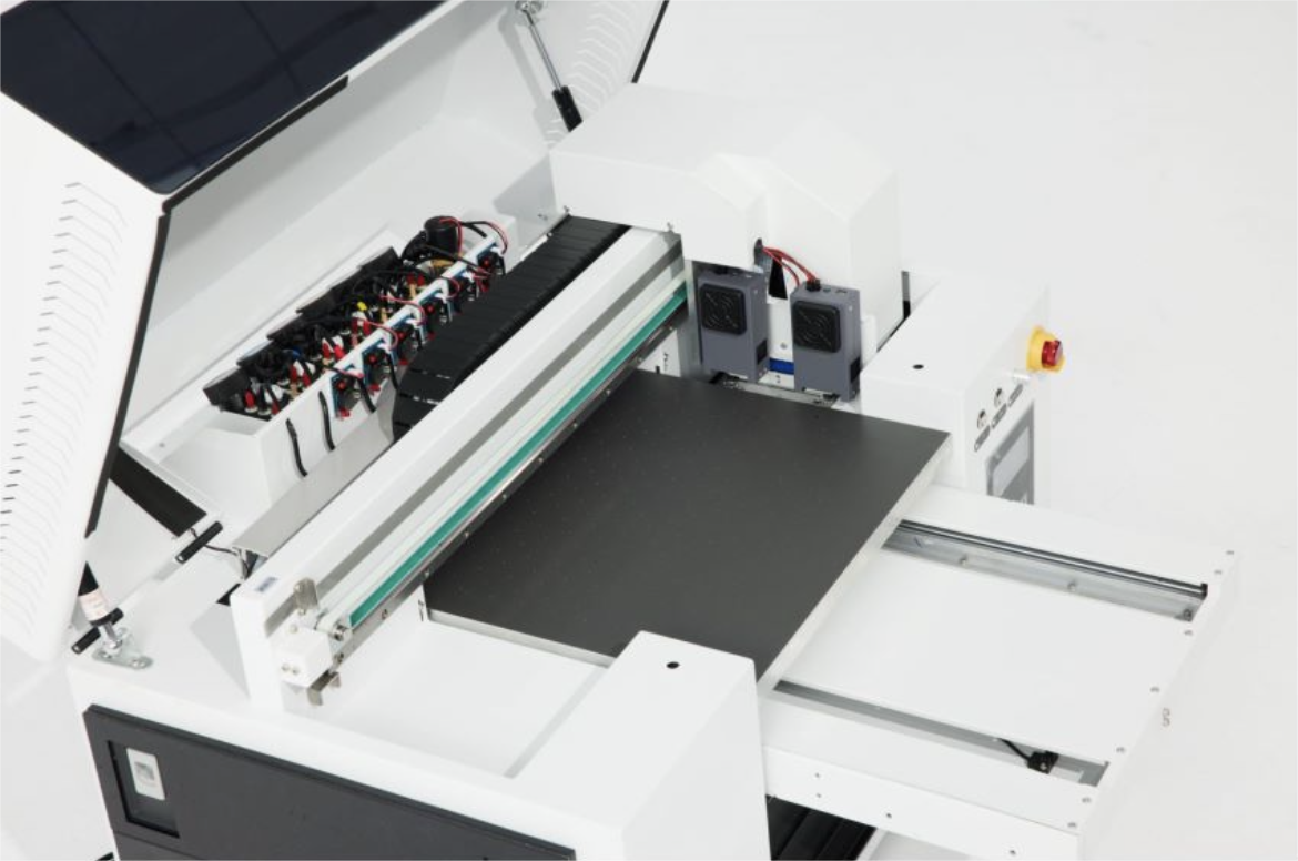 Small Footprint Double Head XP600 UV Ink DTF Printer for Mass Production of Phone Cases