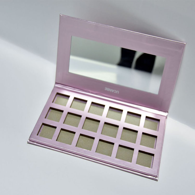 eye shadow packing box.jpg