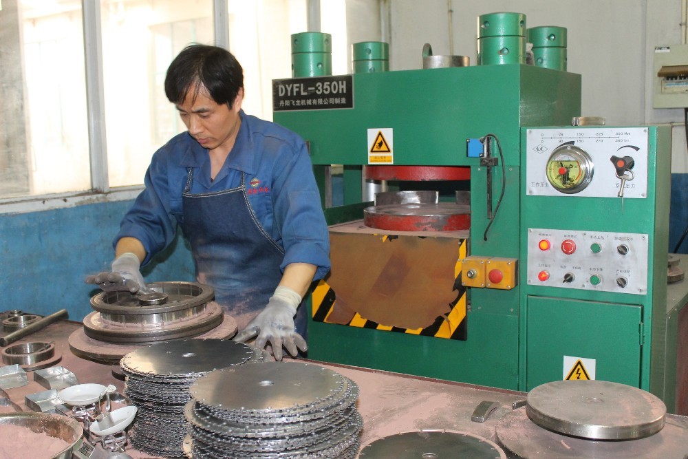 Ceramic Cutting Saw Blade