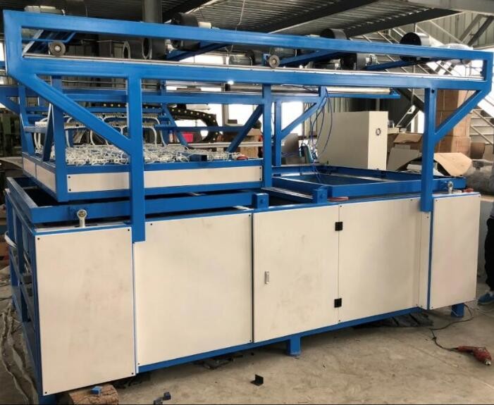 High quality plastic extruder Custom-design Vacuum forming machine