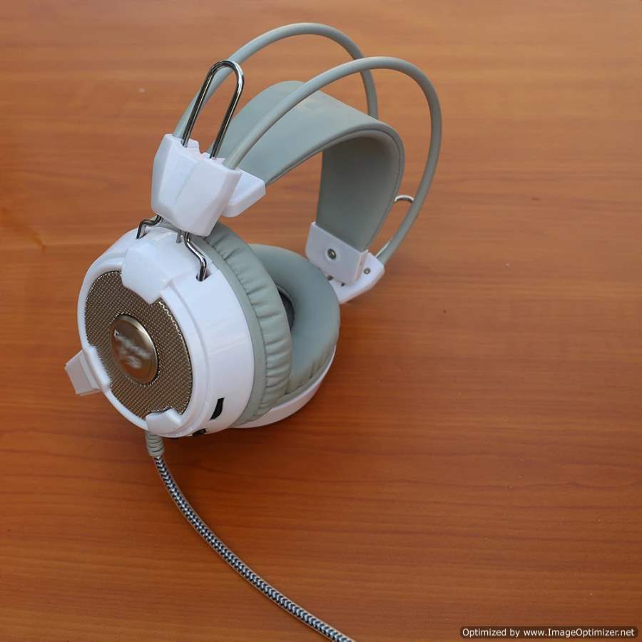 Producentre headset (4).png