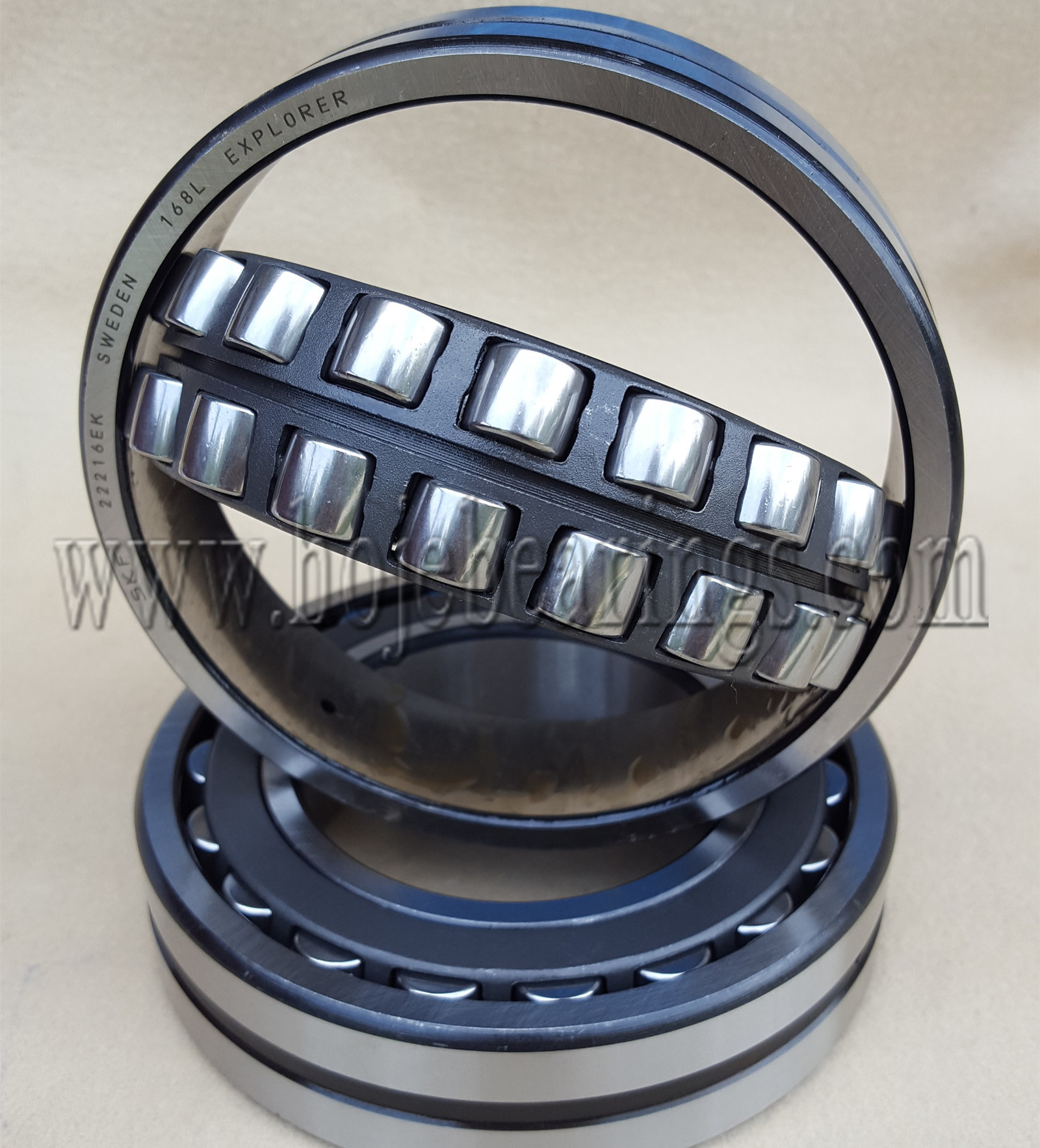 High Quality and Heat-Resistant Spherical Roller Bearing 22224 22324