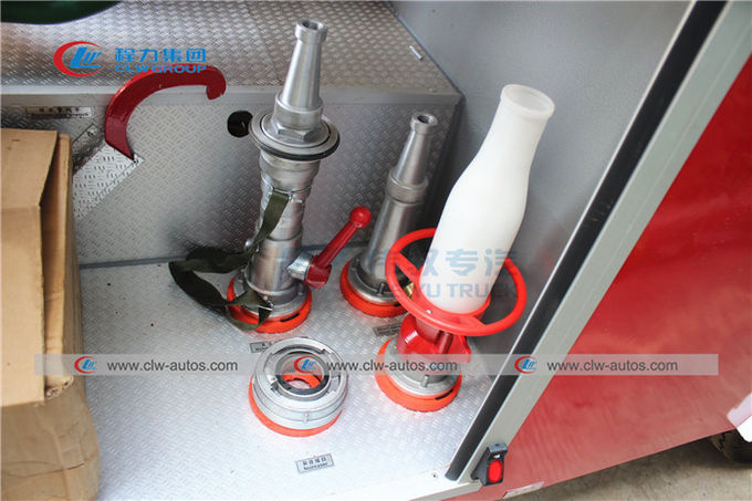 Howo 4x2 Emergency Rescue Fire Truck With Folding Crane