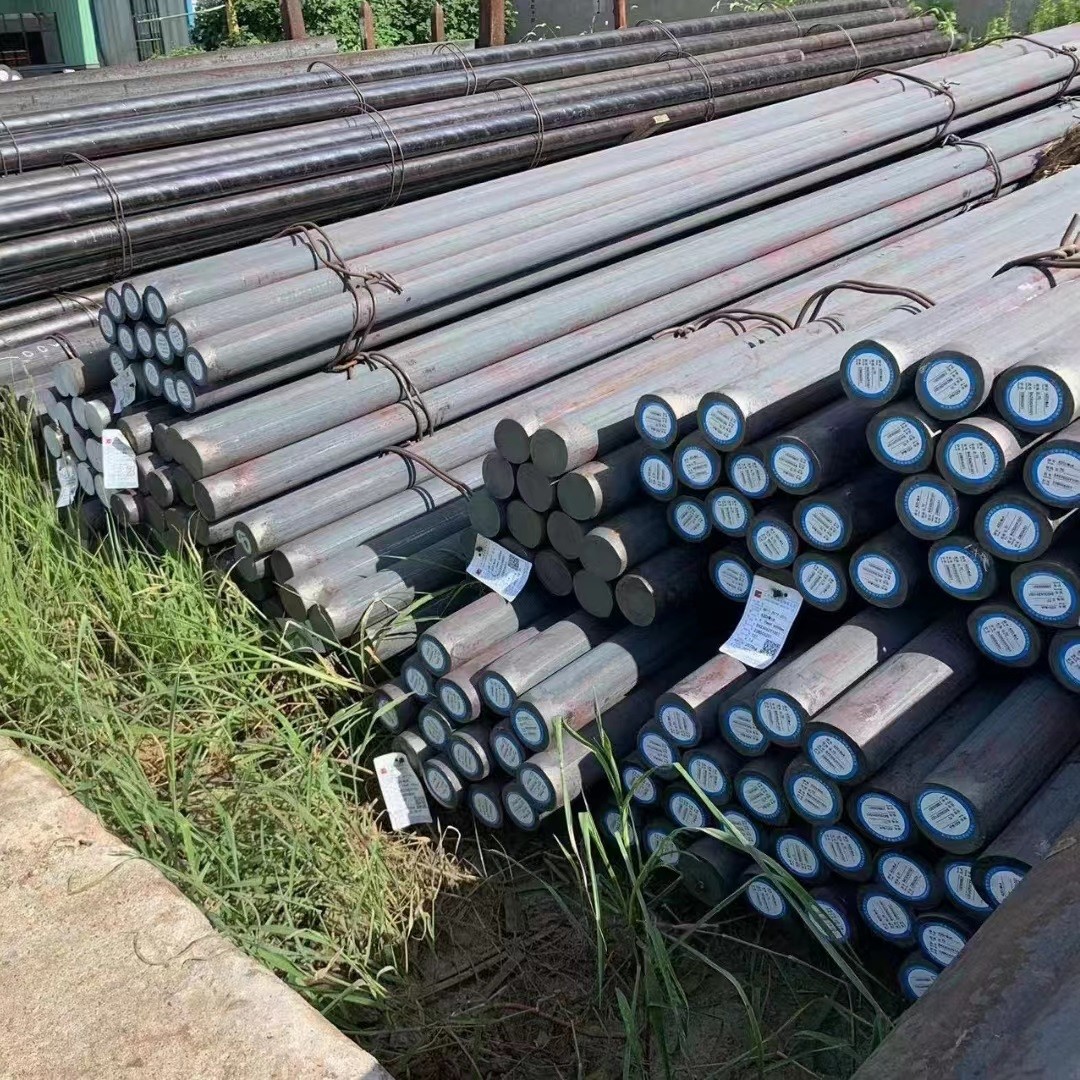 SAE1045 / S45C Structure Steel Round Bar Diameter 4 - 350mm Hot Rolled Cold Drawn Steel Bar