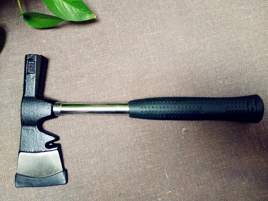 600G Multi Purpose Axe with Steel Tubular Handle XL0160