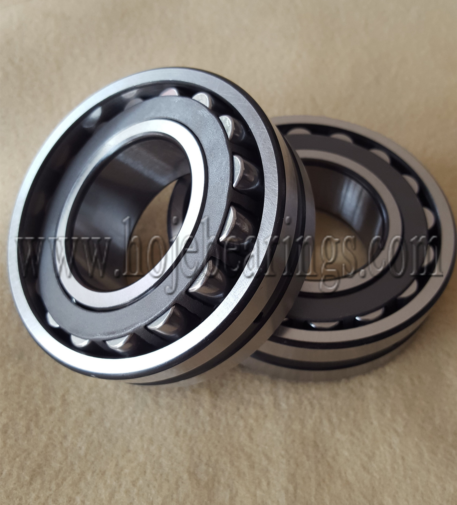 China Bearing Suppliers Cylindrical Bore Spherical Roller Bearing 240/600 241/600