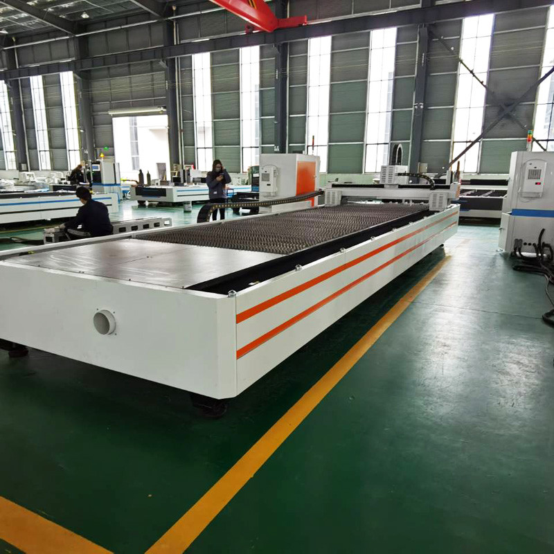 2000W Raycus CNC Laser Cutting Machines Fiber Laser Cutter Price For Sheet Metal IP54