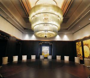 Wholesale Customized Luxury Pendant Lights Five-Star Hotels And High End Clubs from china suppliers