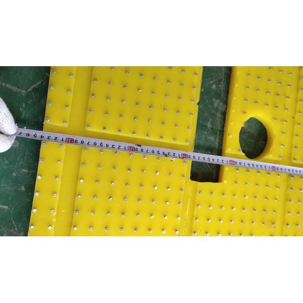 Rotary Table Anti Slip Mat Resistant To Acids And Alkalis Polyurethane 30mm Thickness