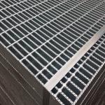 Hot Dip Galvanized Metal Serrated Carbon Steel Bar Grating For Drainage Covers