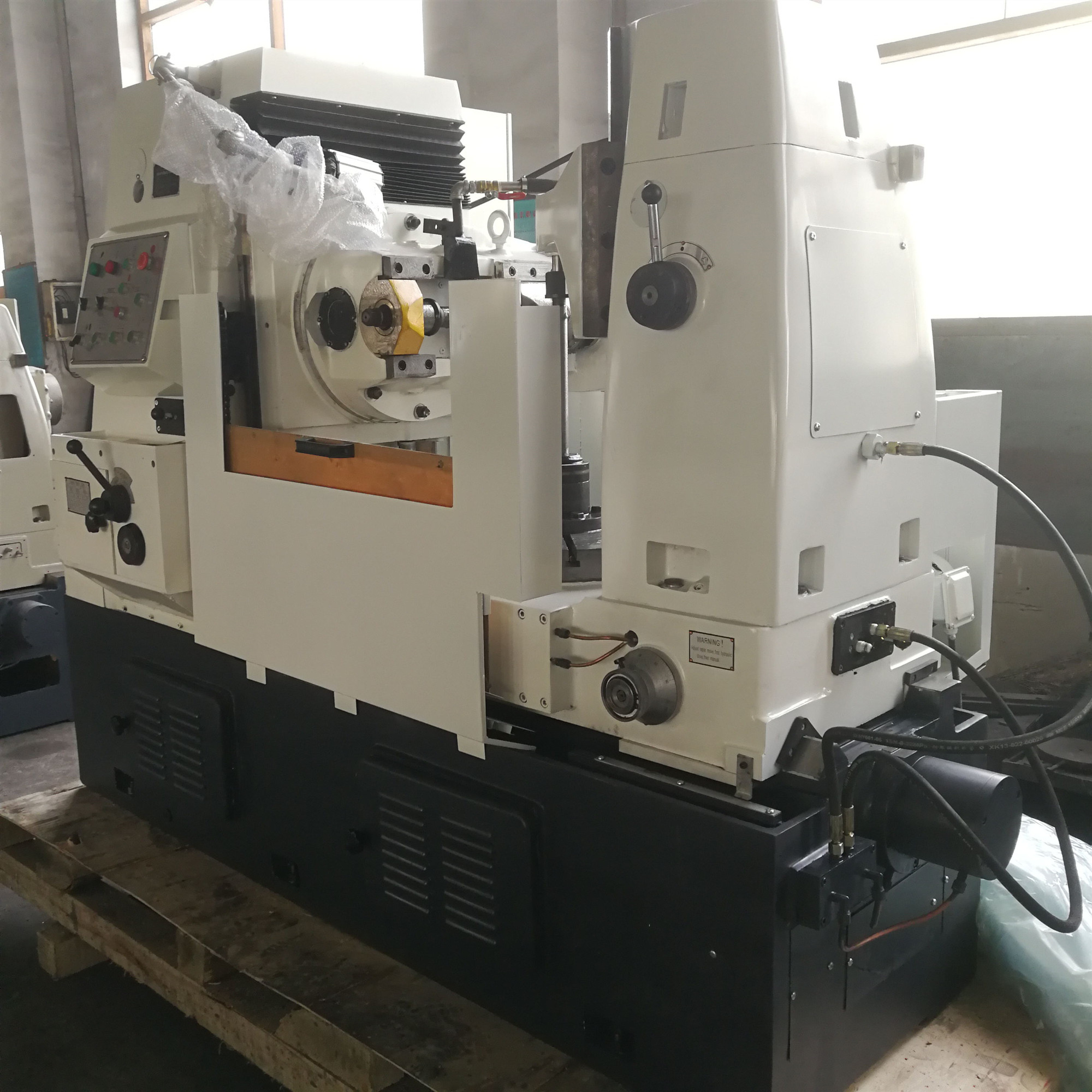 High Effictive Gear Hobbing Machine With Minimum 5 Or 7 Hobbing Gear Teeth