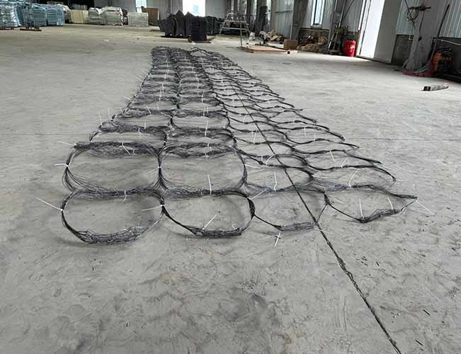 Non-Explosive Barriers Winding Net Obstacle Tank Barrier Mesh Garland Woven Fence