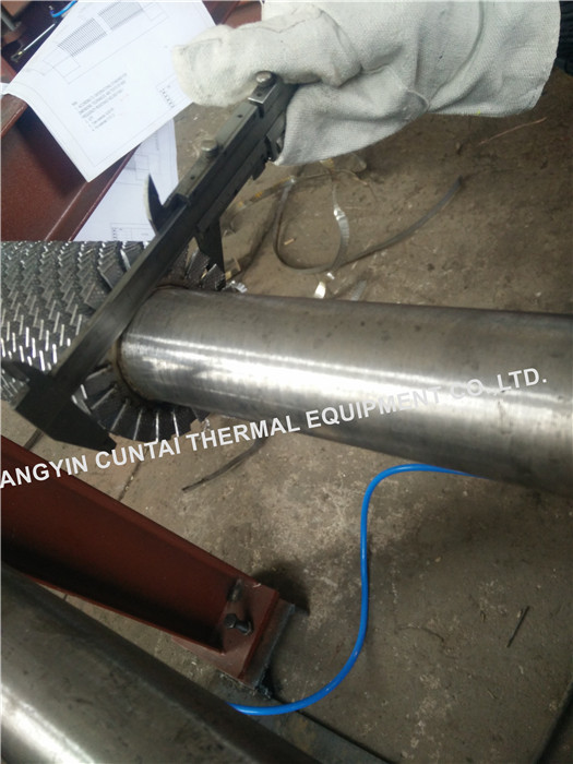 Customized HF Solid Helical Fin Tubes , SA335 Steel Welded Fin Tubes For Air Cooler