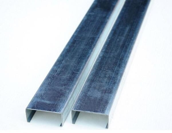 Shockproof Galvanized Steel Hat Channel No Broken For Suspended Ceiling System