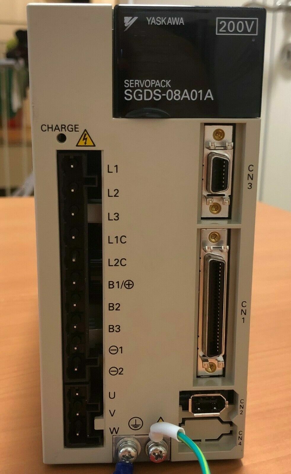 SGDS-08A01A Yaskawa 750w high power digital control servopack