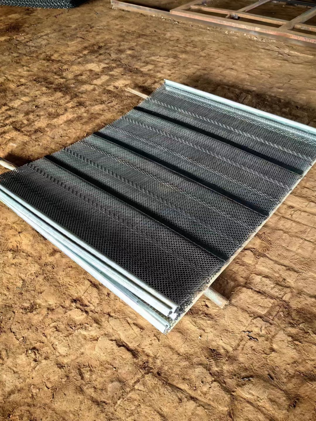 rubber self cleaning vibrating screen mesh
