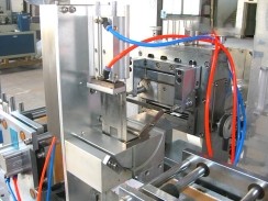 High Speed Wet Tissue Making Machine ,Canteen Wet Napkin Packing Machine